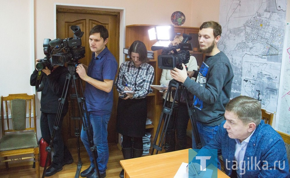 Прием граждан Дзержинского района депутатом Государственной думы России А.В. Балыбердиным.