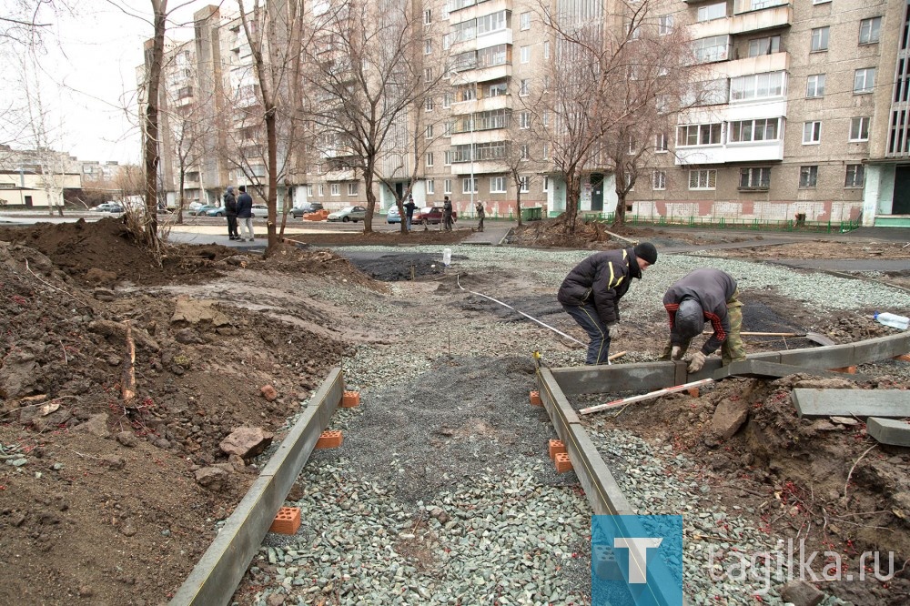 Благоустройство дворов. Красноармейская дом 80 и 84.