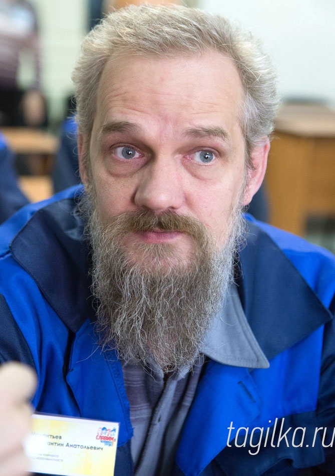 "Славим человека труда!". Слесари КИПиА.

Мелентьев Константин