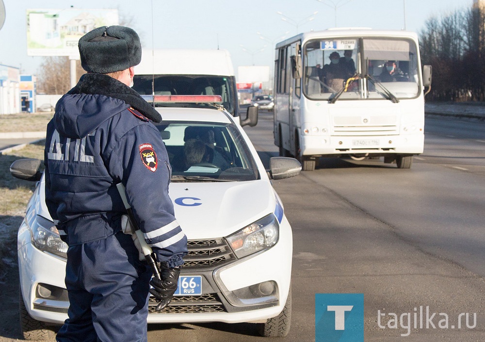 ГИБДД проводит рейды по соблюдению масочного режима