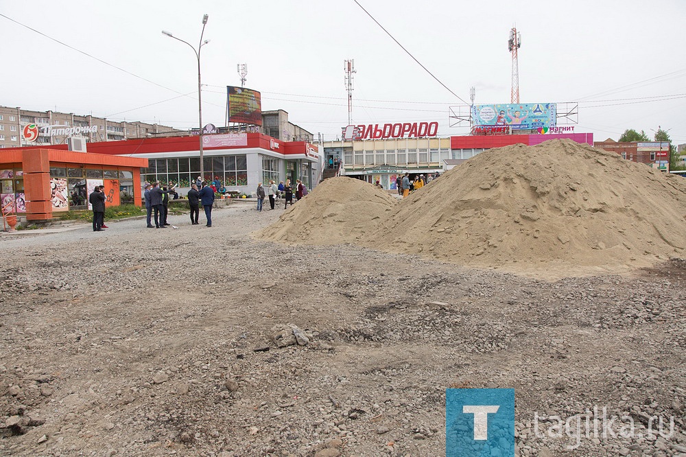 Реконструкция площади на улице Зари в Нижнем Тагиле завершится к 1 июля