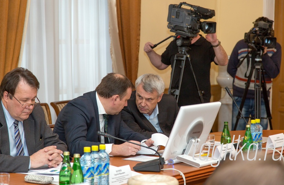 Собрание промышленников и предпринимателей.