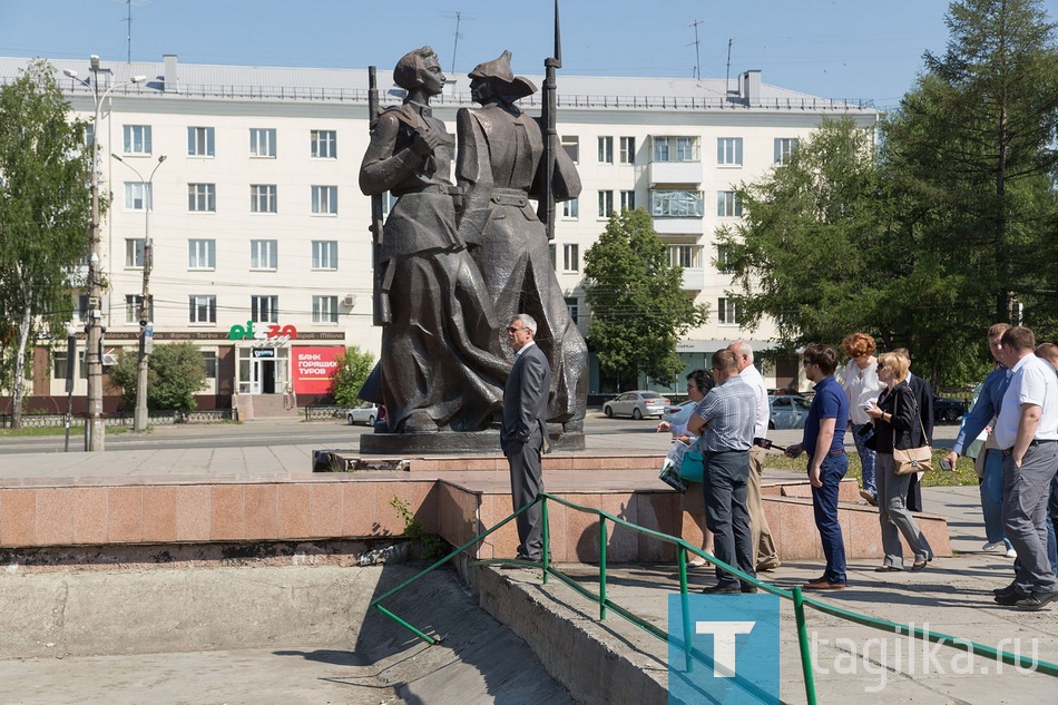 Площадь у Современника. Благоустройство.