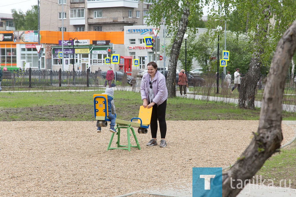 Глава Нижнего Тагила оценил благоустройство Пионерского сквера