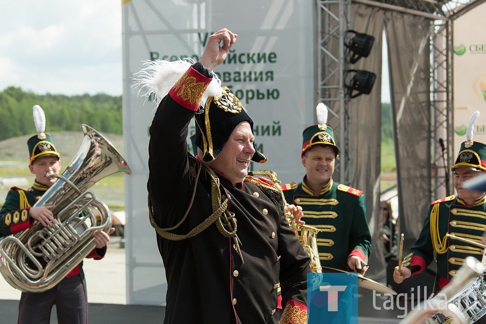 Соревнуются лучшие инкассаторы Сбербанка