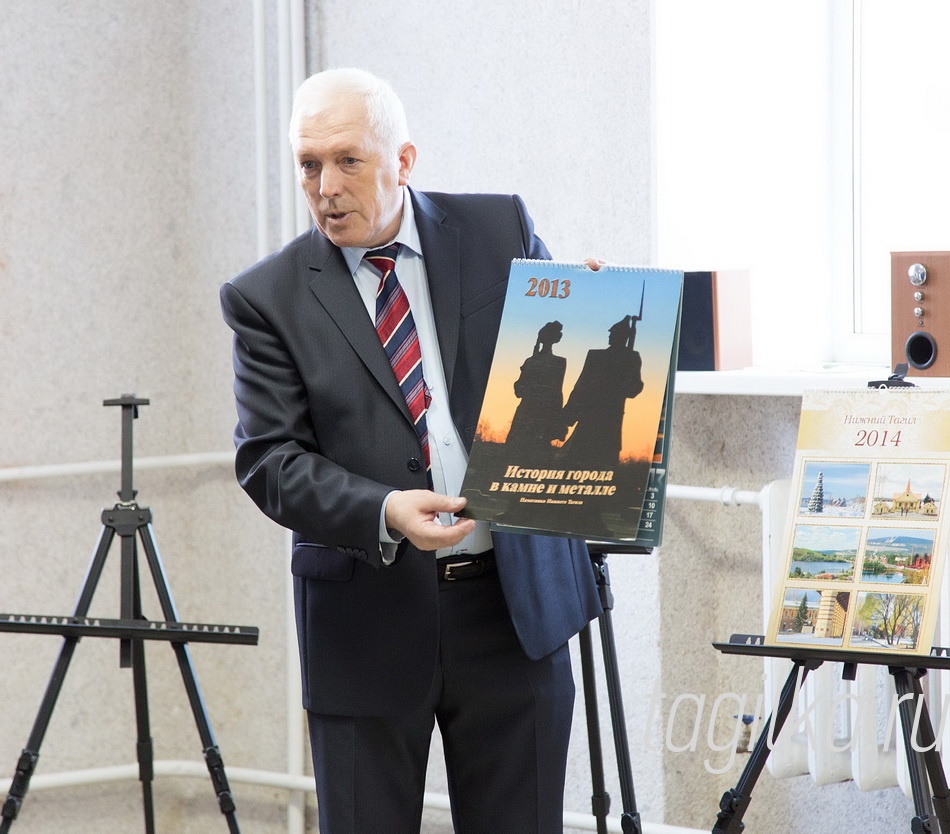 Выставка « Я – время. Календари». Фотограф Сергей Кузнецов.