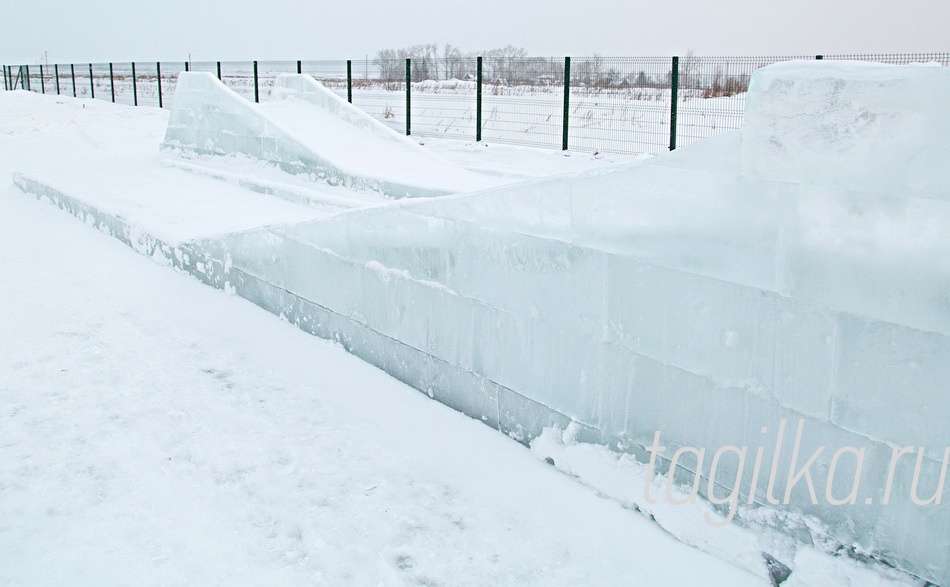 Строительство ледового городка. ФОК Президентский