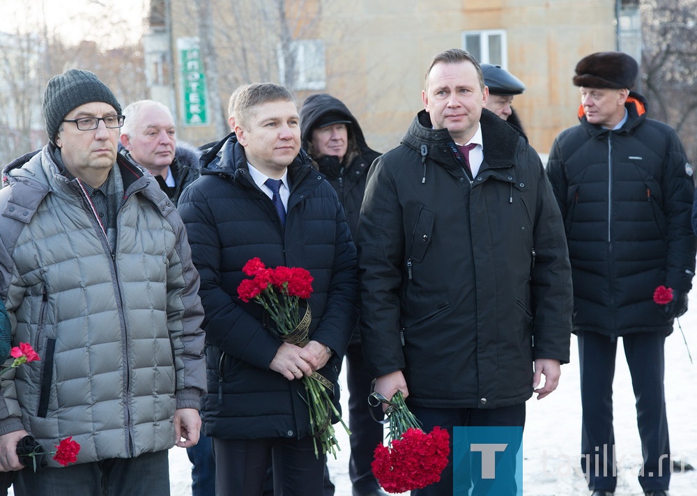 В Нижнем Тагиле торжественно открыли памятную доску в честь Евгения Зудова