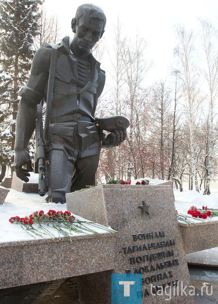 Митинг, посвященный годовщине вывода войск из Афганистана