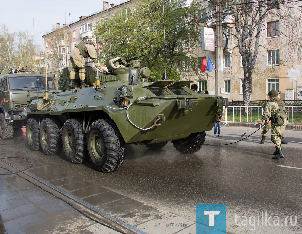 Подготовка военной техники для участия в параде Победы