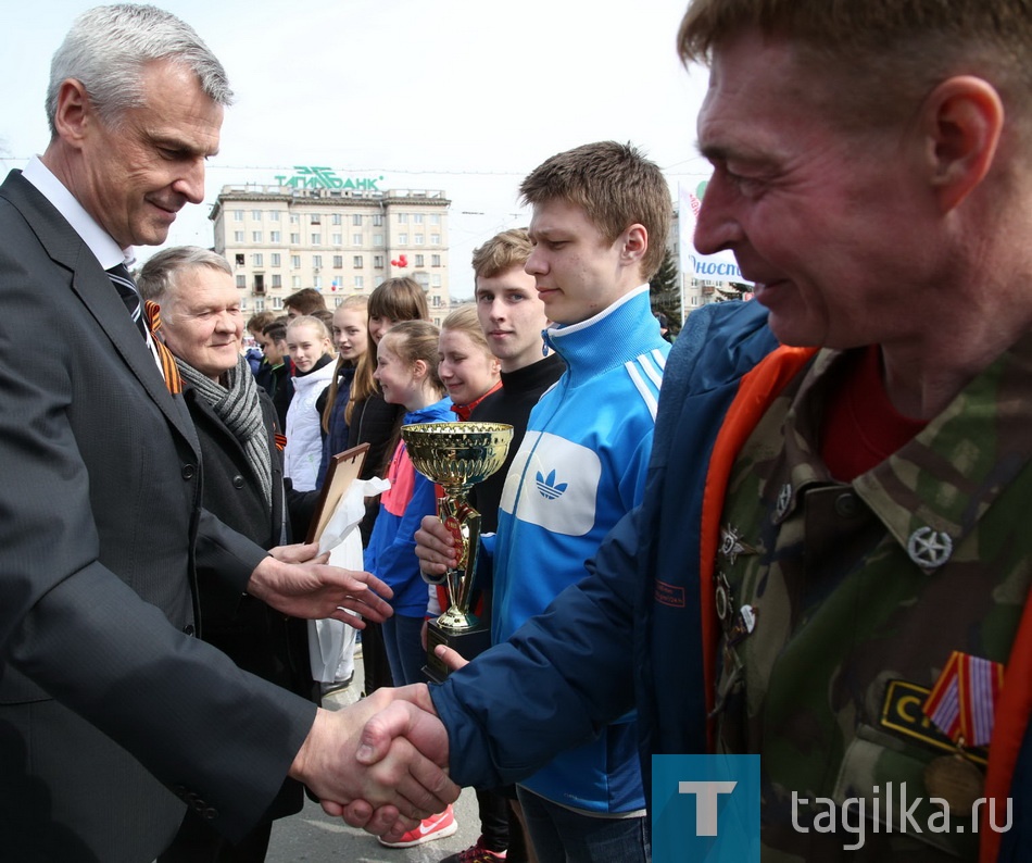 «Тагильский рабочий» в День Победы наградил лучших легкоатлетов