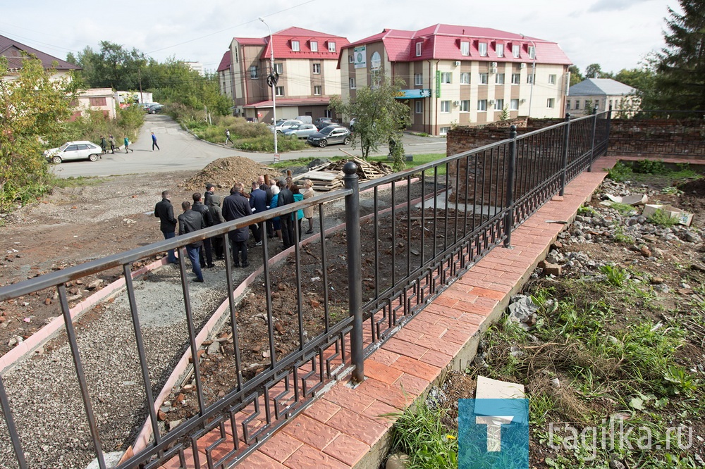 Сквер парковой скульптуры советского периода