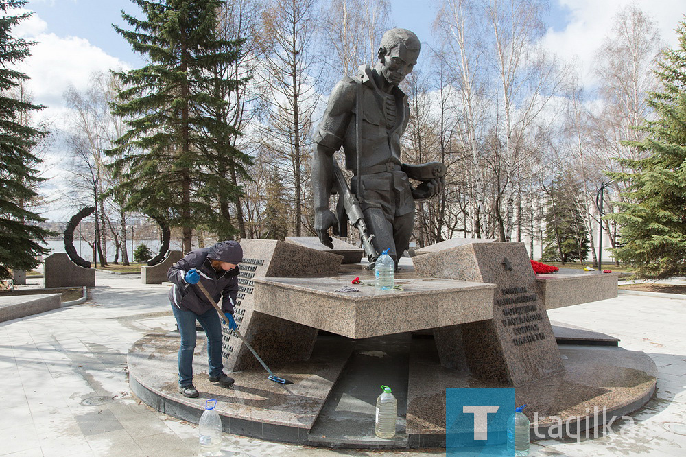 В Нижнем Тагиле приводят в порядок городские памятники