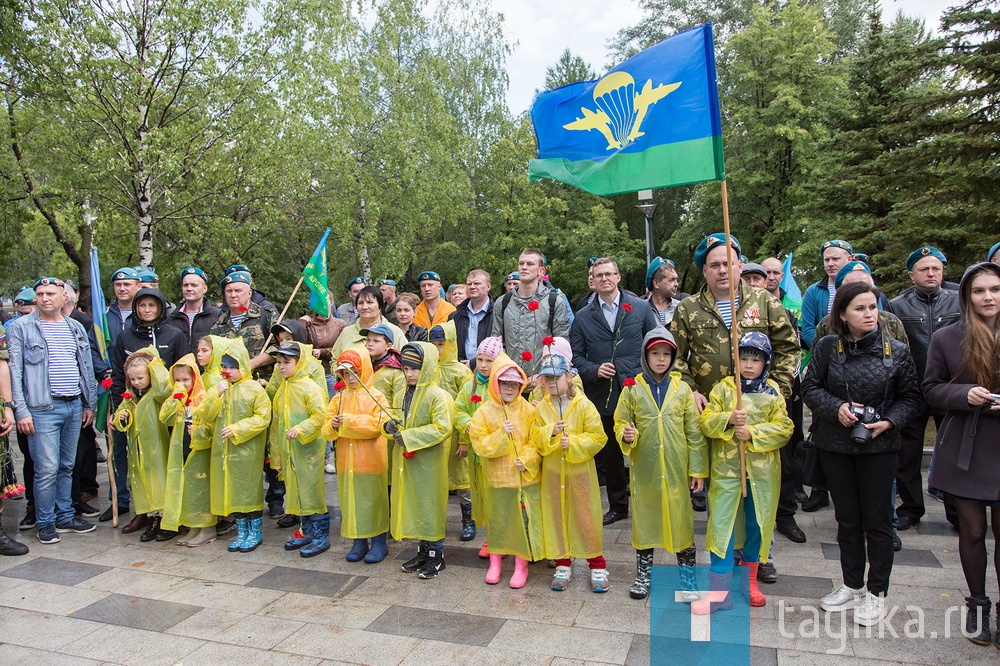 В Тагиле отмечают День ВДВ