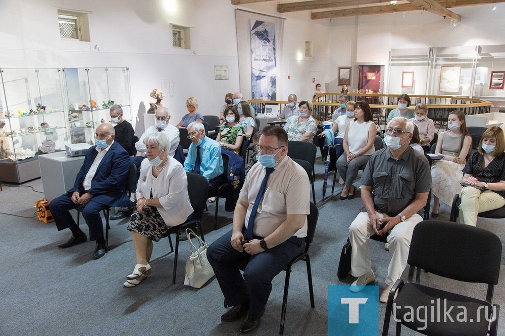 В Нижнем Тагиле обсуждали стелу и пилоны Привокзальной площади