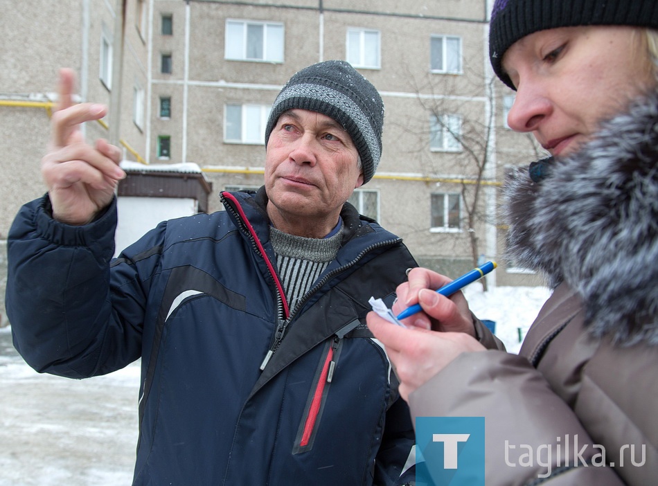  Объезд главой города объектов Дзержинского р-на.Строительство жилого дома и детский сад N112