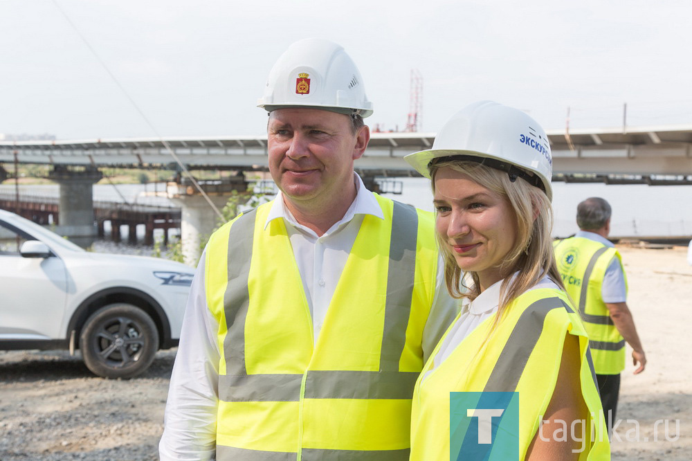 Строительство моста через Тагильский пруд продолжается круглосуточно, без перерывов и выходных