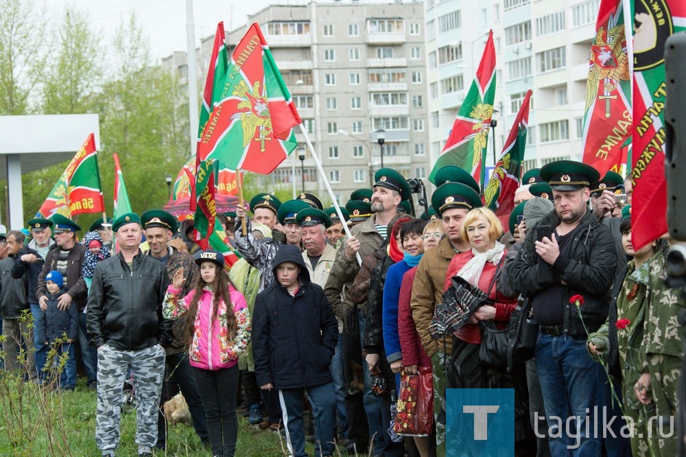 В парке Победы открыли монумент пограничникам