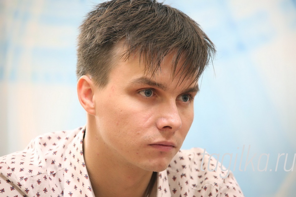 «Возьмемся за руки, друзья…». Пресс-конференция

Ярослав Жалнин