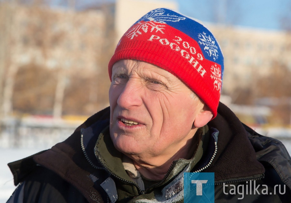 - В этом году, в отличие от двух предыдущих, почти всем участникам удалось уйти от «ноля», - рассказал главный судья соревнований Виктор Кононов. - Ребята – настоящие рыбаки, не побоялись мороза, защитили честь школы. 
