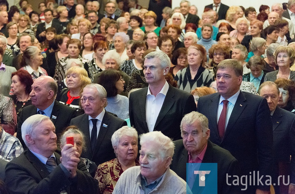 Глава Нижнего Тагила Сергей Носов побывал на торжественном мероприятии, посвященном тридцатилетию городской общественной организации ветеранов, пенсионеров.