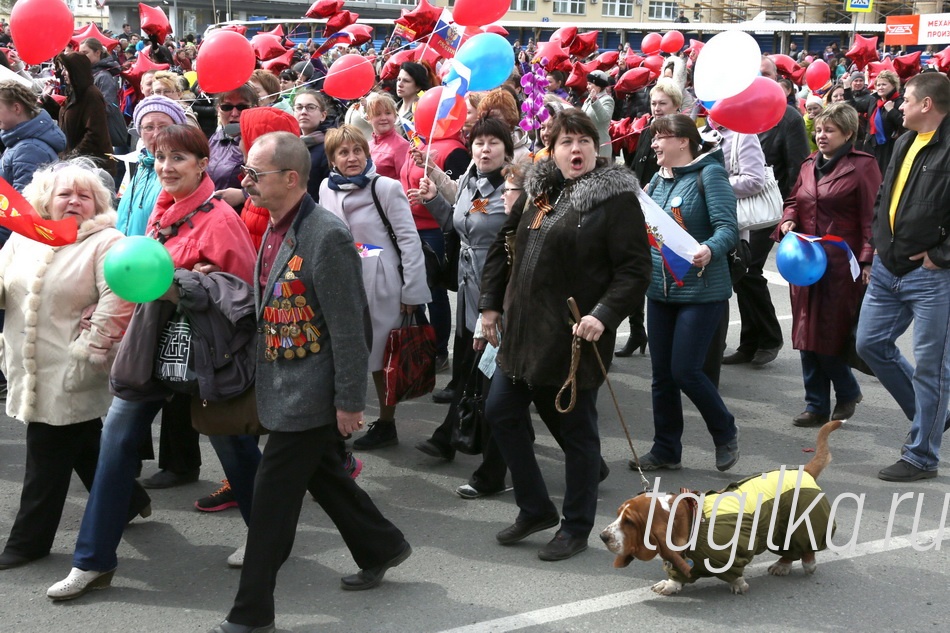 Великой Победе-70 лет. Военный  парад и демонстрация. Н-Тагил.