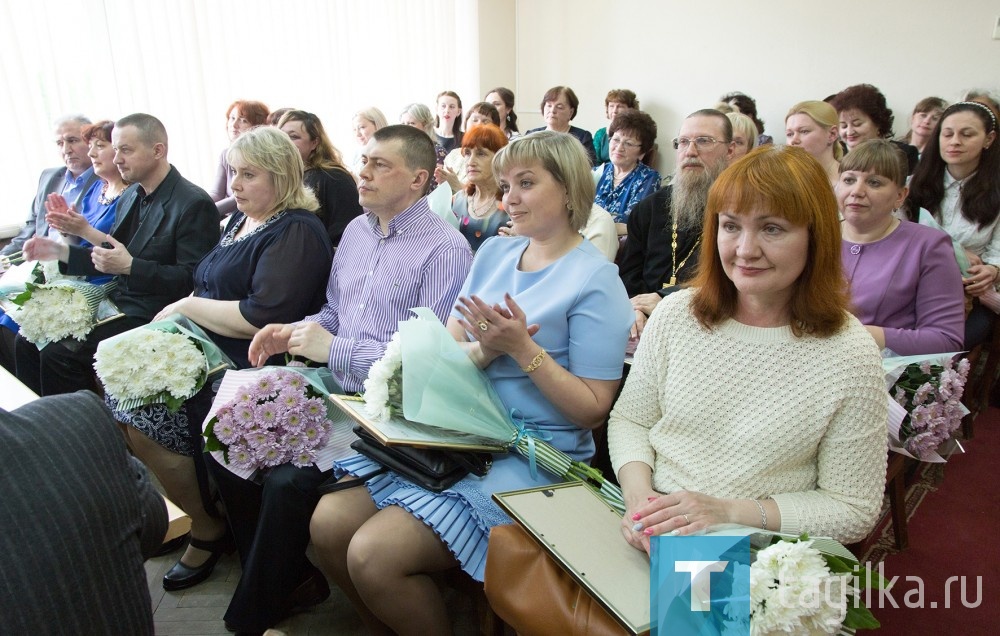 Сегодня, накануне Дня медицинского работника в Нижнем Тагиле отметили лучших врачей