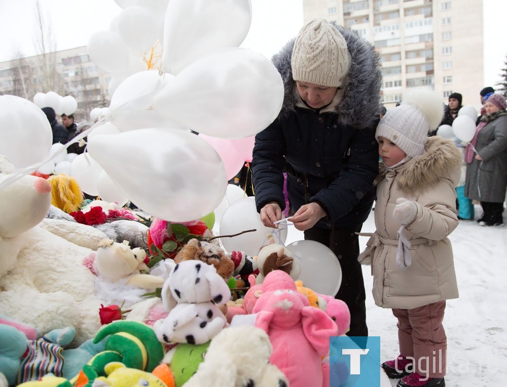  «Минута молчания» в память о погибших на пожаре в Кемерово