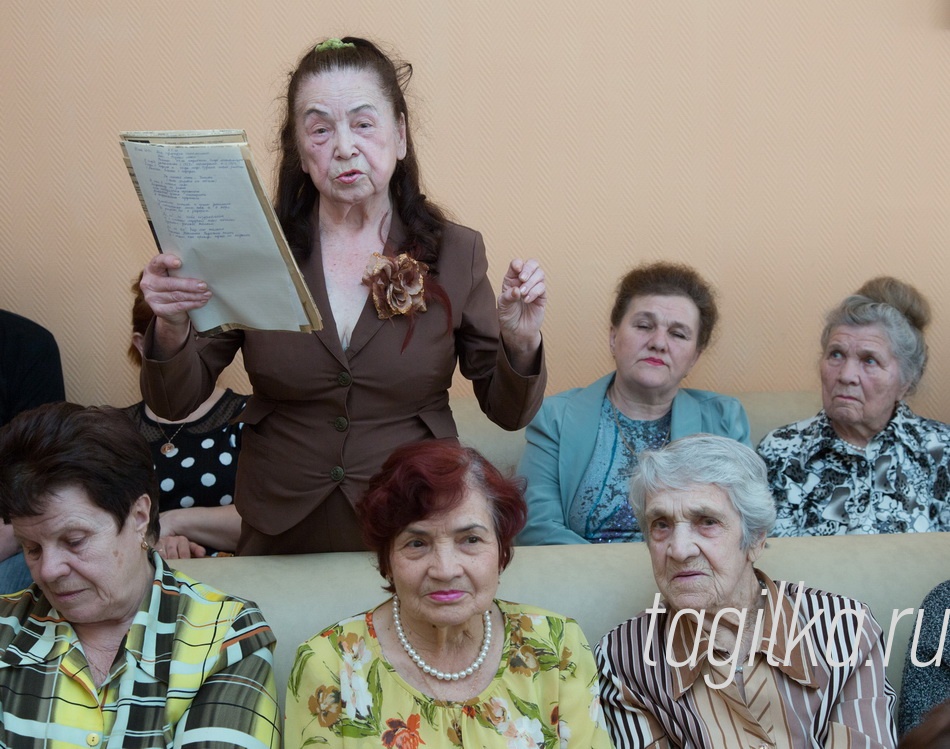 Праздник посвященный 110 летию газеты "Тагильский рабочий" в центре социального обеспечения Ленинского р-на.