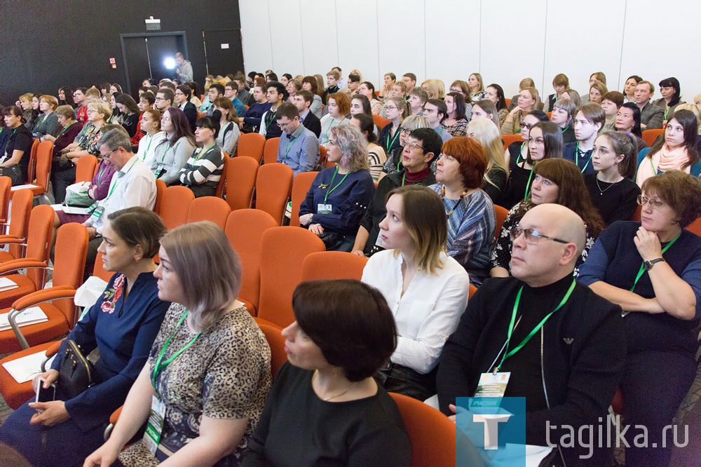 Юбилейная научно-практическая конференция, посвященная 85-летнему юбилею лабораторной службы ГБУЗ СО "Демидовской ГБ"