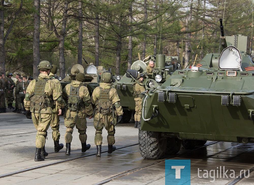 Подготовка военной техники для участия в параде Победы