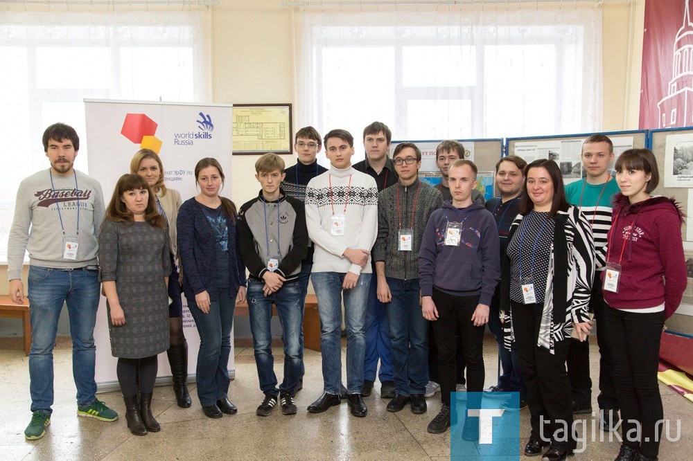 Чемпионат Worldskills проходит в НТИ (филиале) УрФУ

В октябре национальная сборная России заняла первое место в общекомандном зачете чемпионата мира по профессиональному мастерству WorldSkills Abu Dhabi 2017. Золотые медали получили участники национальной сборной WorldSkills Russia по шести компетенциям, в том числе ИТ-решения для бизнеса, Веб-разработка, Сетевое и системное администрирование.

Ольга Думченкова
Фото Сергея КАЗАНЦЕВА