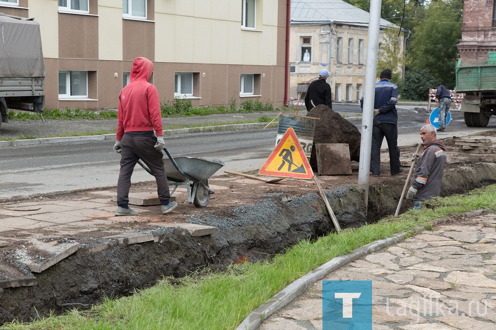 Объезд объектов Ленинского района Главой города