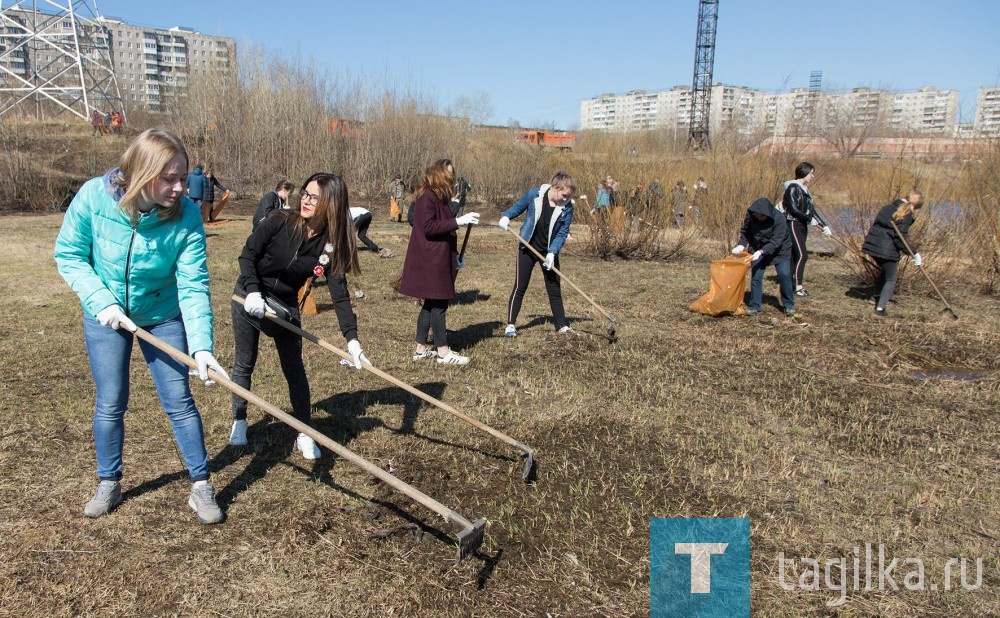 Субботник в парке Народный