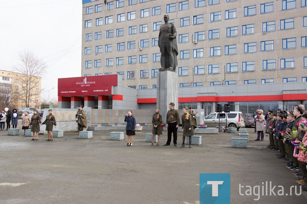 В день Великой Победы мы склоняем головы перед светлой памятью