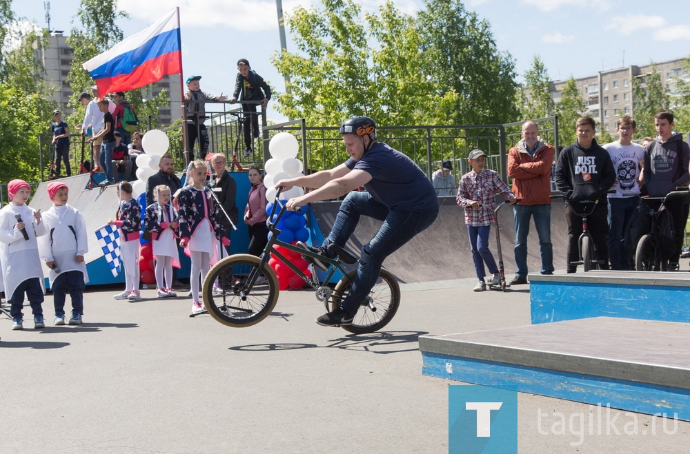 В парке Победы официально открылся скейт-парк