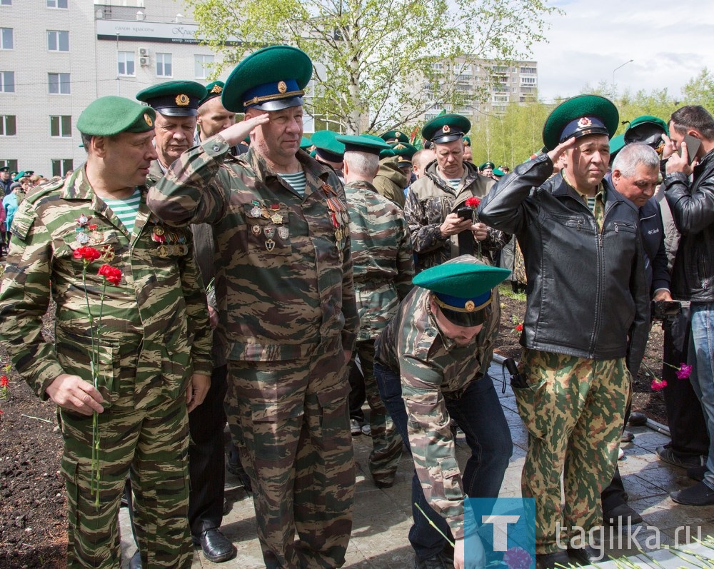 В парке Победы открыли монумент пограничникам