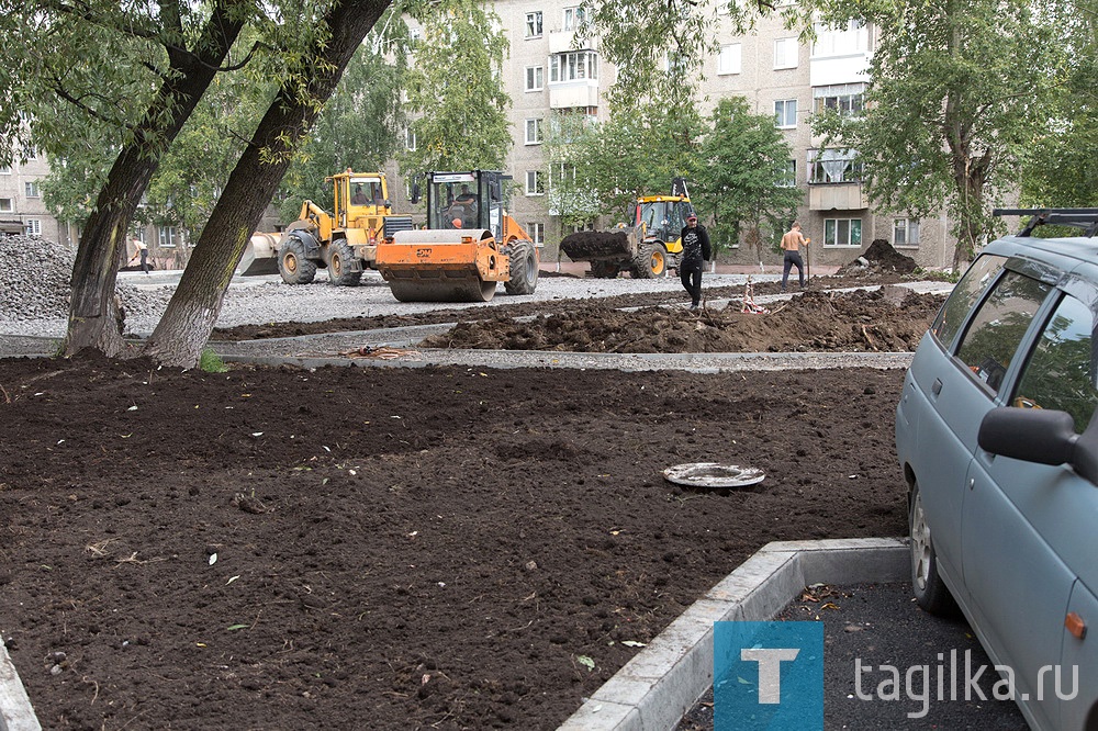 Благоустройство дворов на улице Ермака