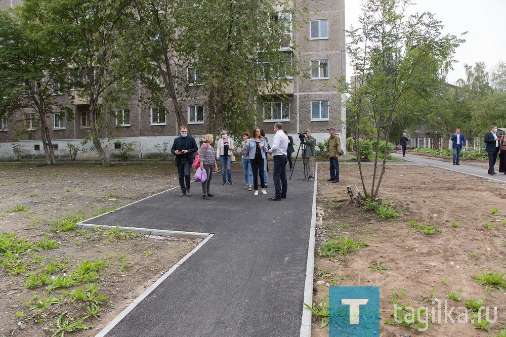 Благоустройство дворов на улице Ермака