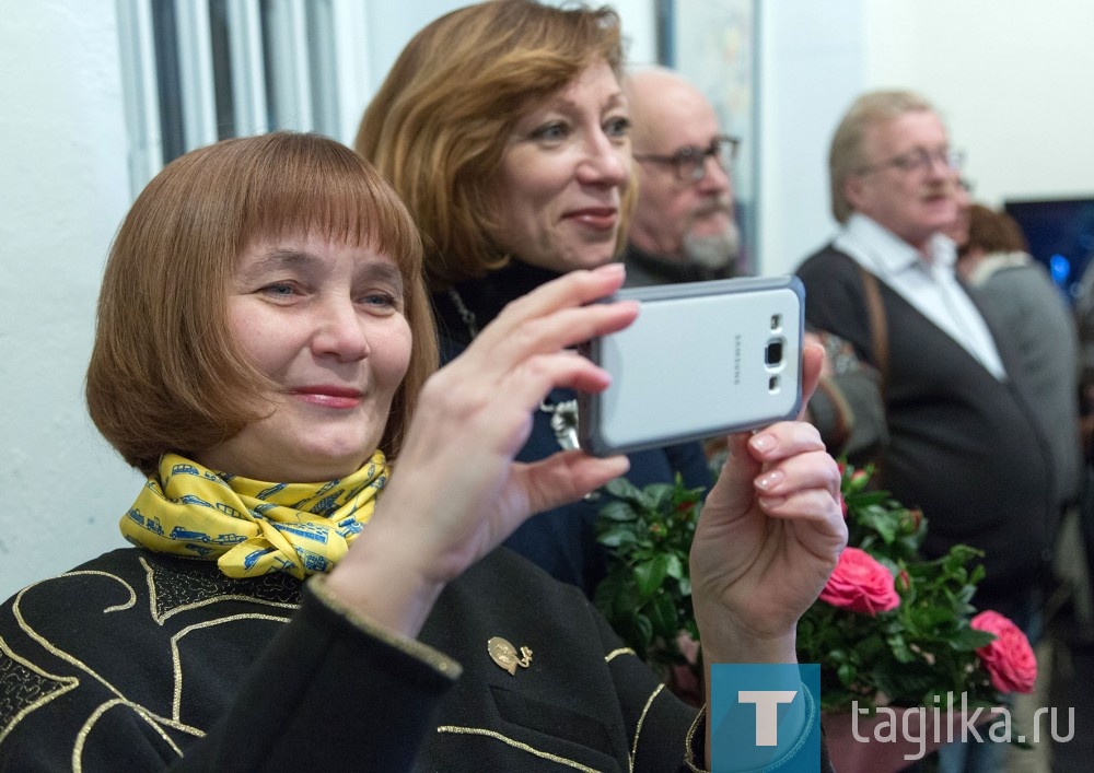 Выставка Людмилы СЕМЯЧКОВОЙ «…и под защитой Мельпомены я продолжаю свой рассказ»