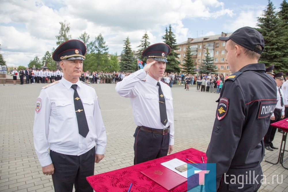 В Нижнем Тагиле 148 молодых полицейских торжественно принесли присягу