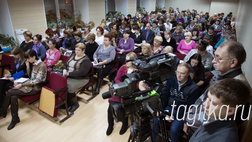 Встреча главы города Нижний Тагил Сергея Носова с профсоюзом  Уралвагонзавода.