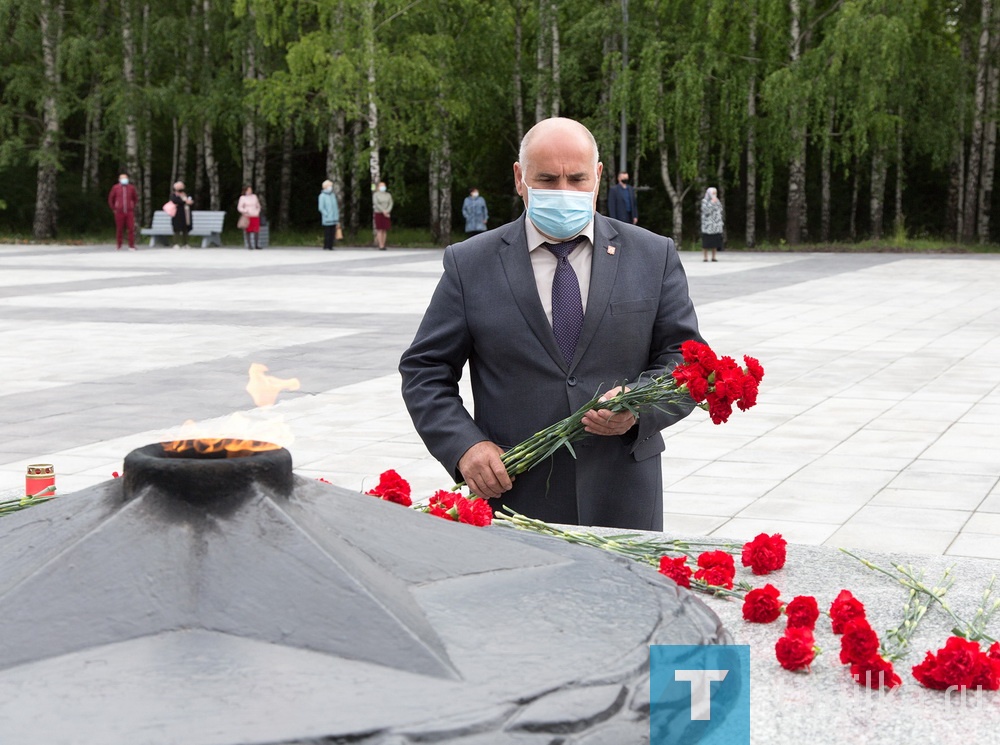 День памяти и скорби. Мемориал погибшим металлургам в годы Великой Отечественной войны