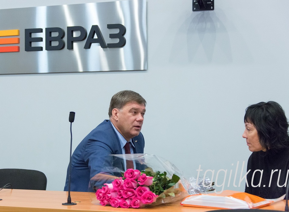 «Уралочка-НТМК» встретилась с болельщиками 