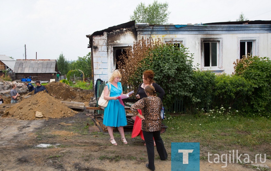 Сгорел дом по ул.Бурщиков.