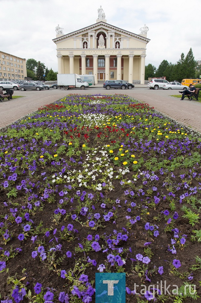 Владислав Пинаев остался недоволен ходом восстановления благоустройства, нарушенного при установке фонарей