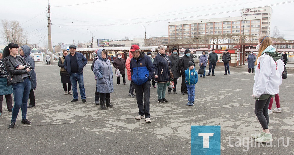 Волонтеры Нижнего Тагила раздают бесплатные многоразовые маски