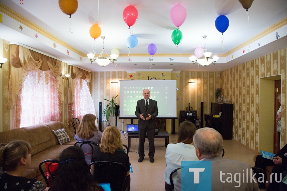 День открытых дверей в ГАУ "КЦСОН" Золотая осень"г. Н-Тагил".

Сегодня в Центре социального обслуживания населения «Золотая осень» прошел День открытых дверей.
