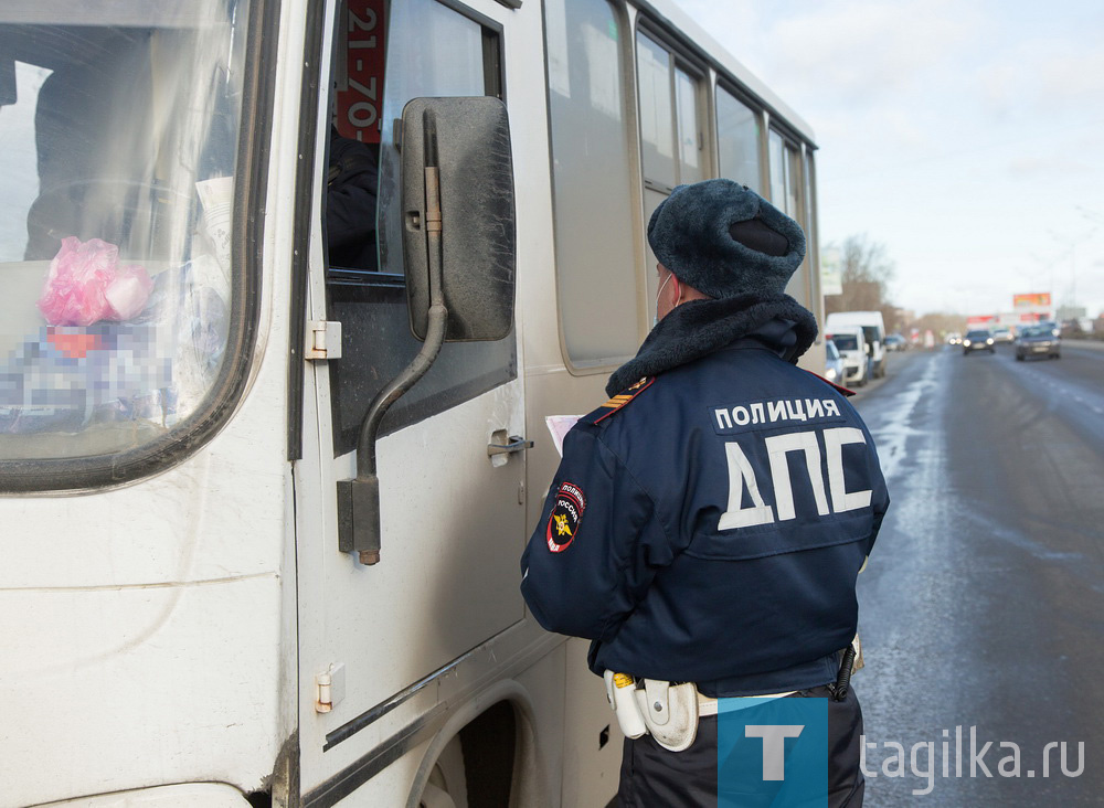 В Нижнем Тагиле началась проверка соблюдения масочного режима в общественном транспорте