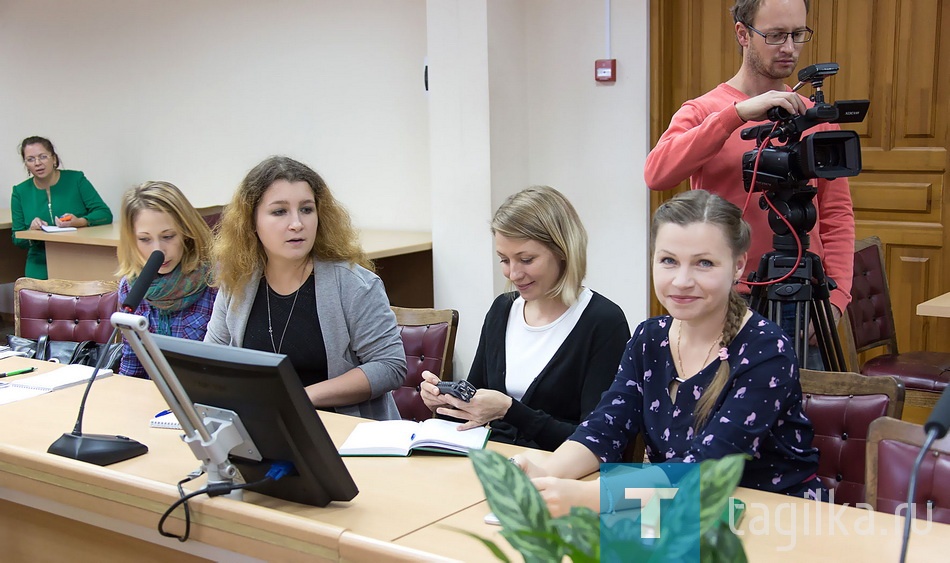 Сегодня  глава города Нижнего Тагила Сергей Носов встретился с журналистами. Круг заданных  мэру  вопросов,  оказался очень широк.  Обсуждали городское хозяйство,  дороги,   строительство новых инфраструктурных объектов и, конечно, итоги выборов в Государственную думу и областное Законодательного собрания.